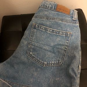 American Eagle mom shorts